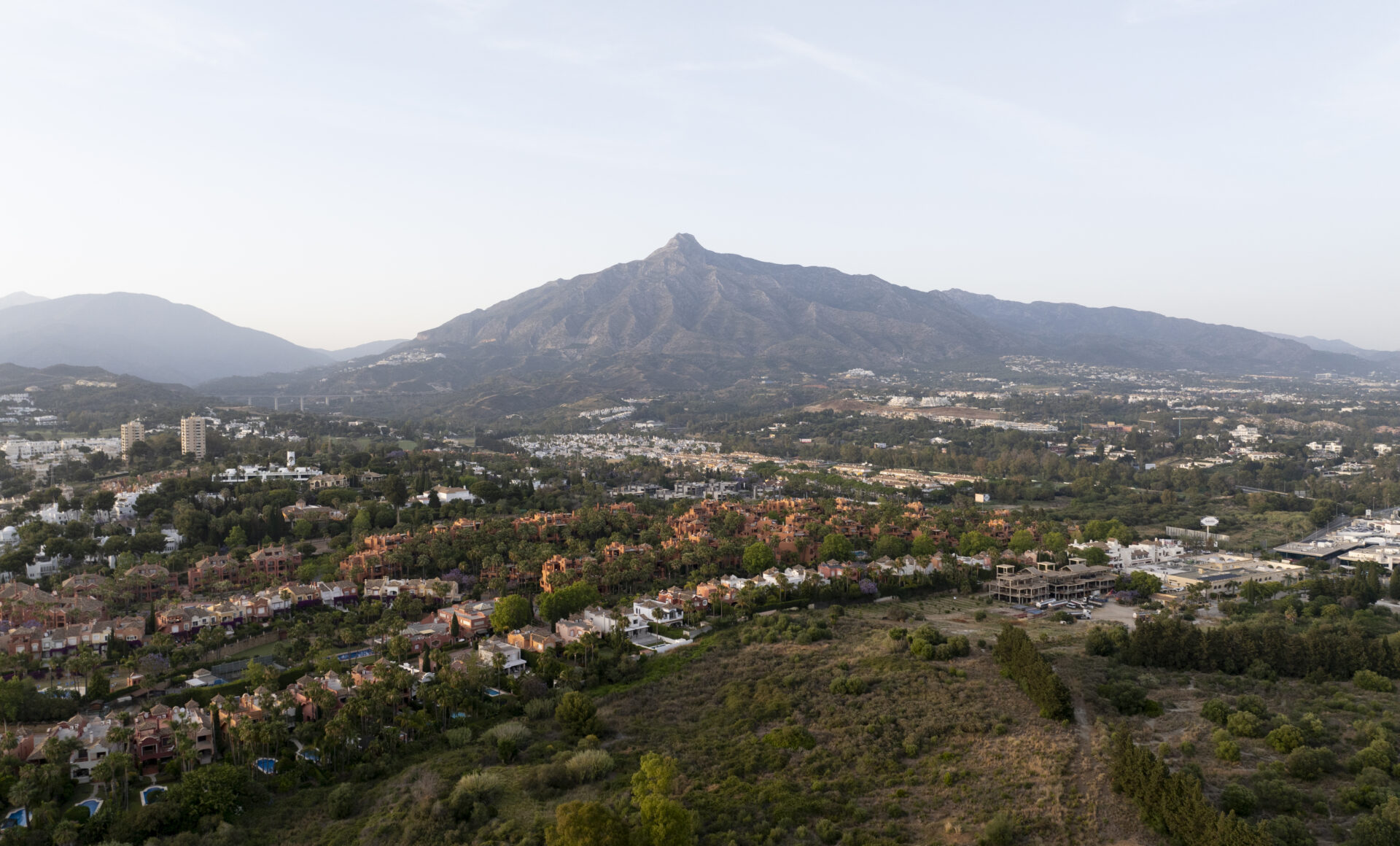 Aerial view of Nueva Andalucía area guide