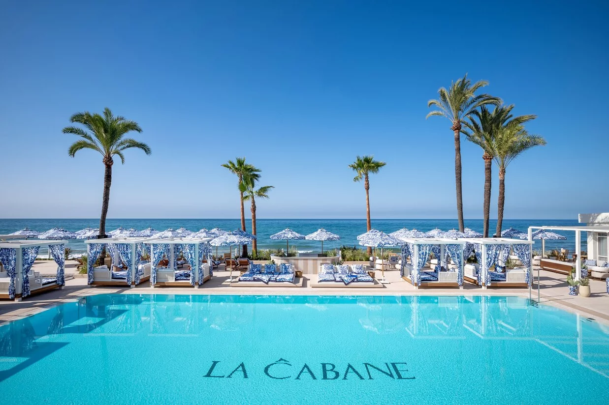 La Cabane Marbella beach club with elegant dining area and Mediterranean sea views