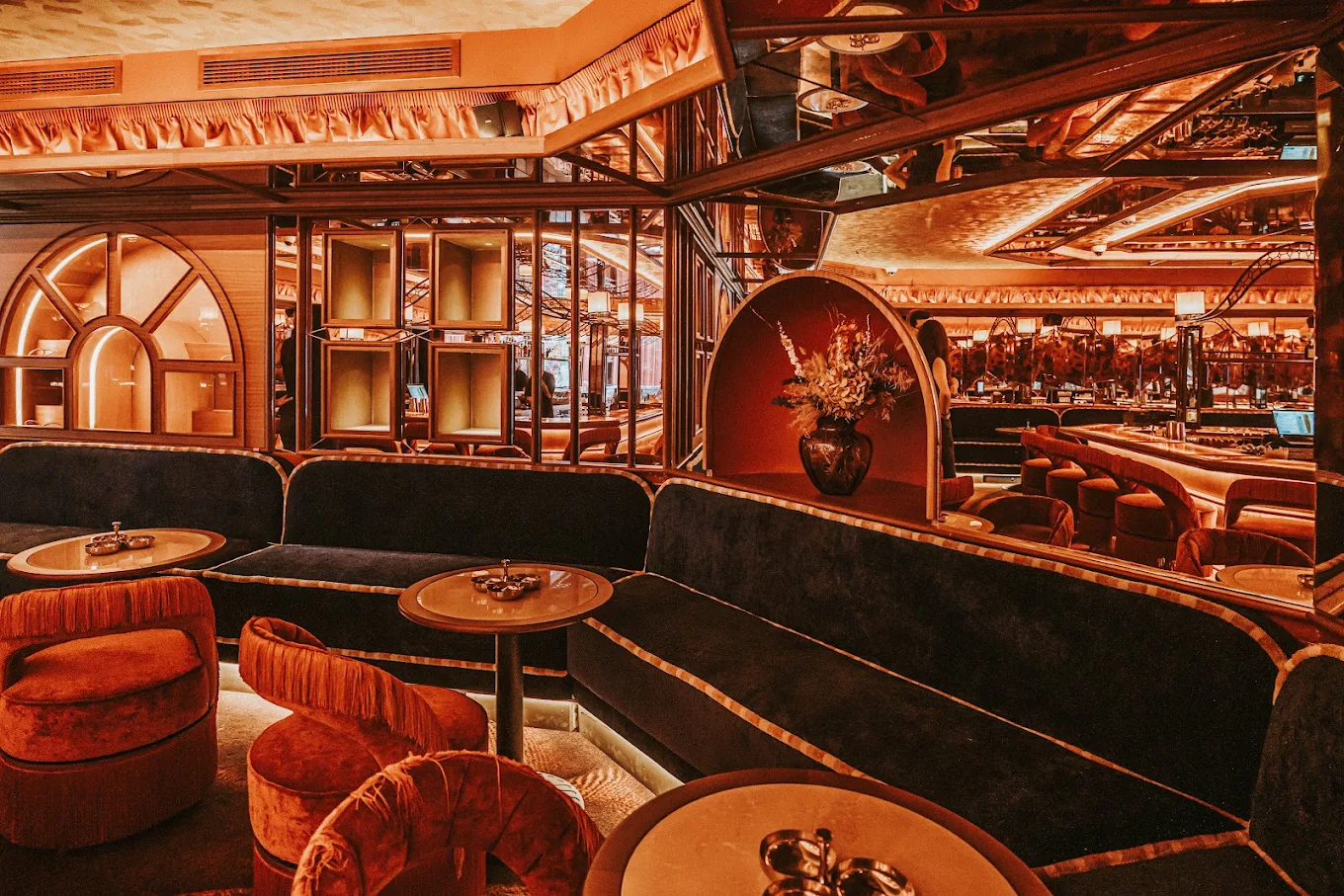 SIPS Barcelona cocktail bar concept at La Plaza in Puente Romano Marbella