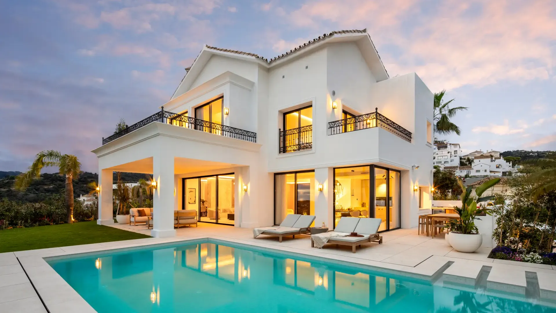 Villa Fortuna – Villa with Golf and Sea Views in Los Arqueros, Marbella