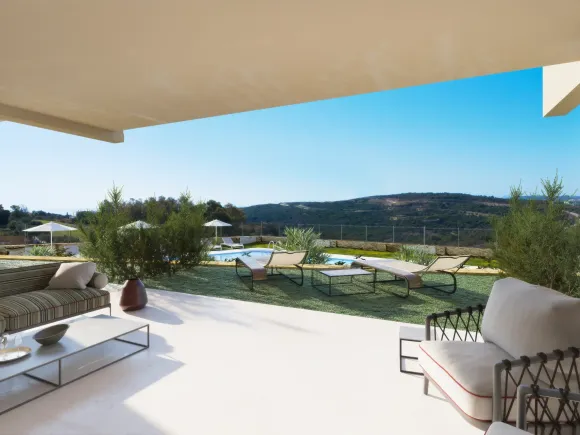 Ground Floor Apartment for sale in Estepona Golf, Estepona West