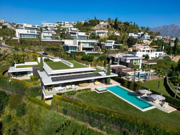 The Hills 1