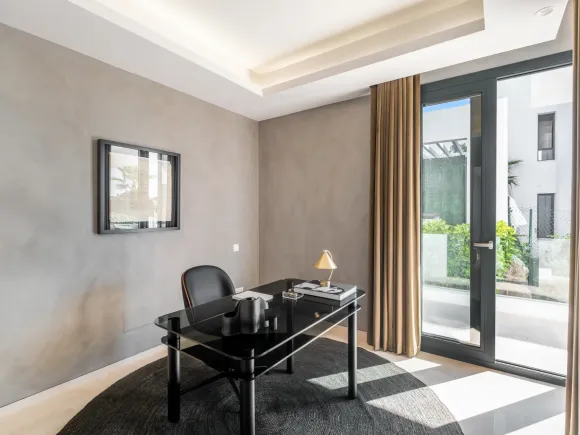 Stunning Villa in El Paraiso, Estepona