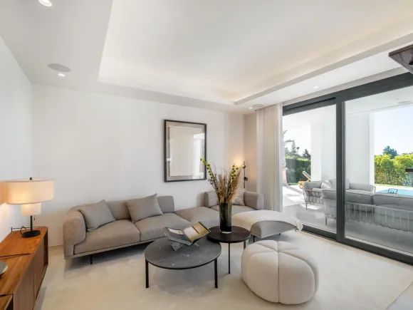 Stunning Villa in El Paraiso, Estepona