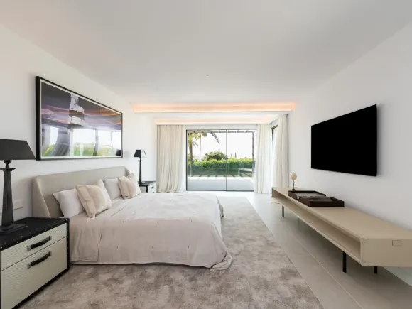 Stunning villa in Sierra Blanca, Marbella