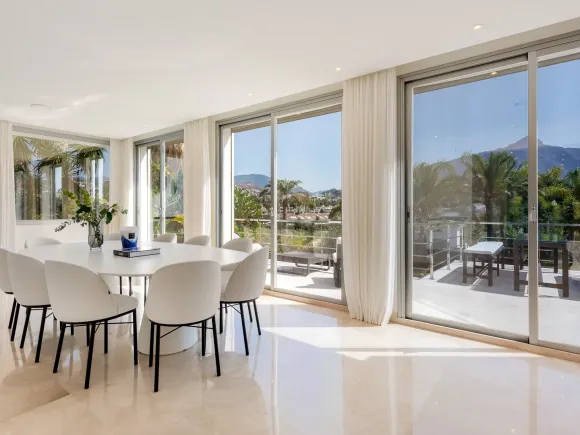 Luxury villa for sale in Las Brisas, Nueva Andalucia, Marbella