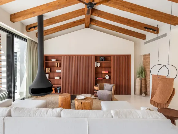 Villa Nazari - Unique frontline golf villa in an exclusive gated community in Nueva Andalucia
