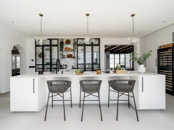 El Madroñal 1 - Charming villa immersed in forest with Sea Views in Benahavís