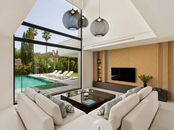 VILLA SIRIUS
