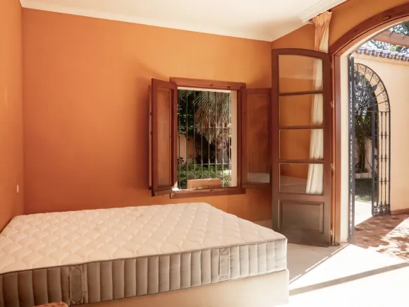 Beachside Villa for sale in Paraiso Barronal, Estepona