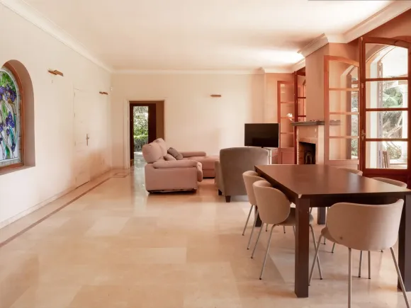 Beachside Villa for sale in Paraiso Barronal, Estepona