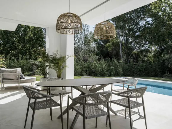 Luxury Brand New Villa