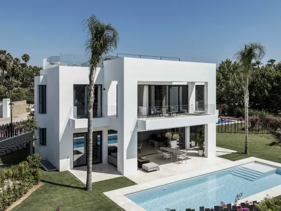 Luxury Brand New Villa