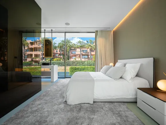 Villa for sale in Marbella Golden Mile
