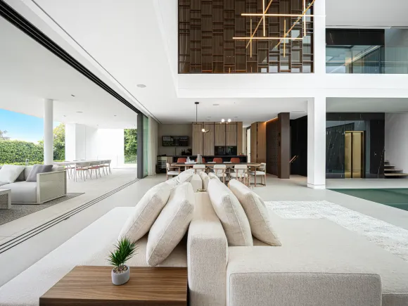 Villa for sale in Marbella Golden Mile