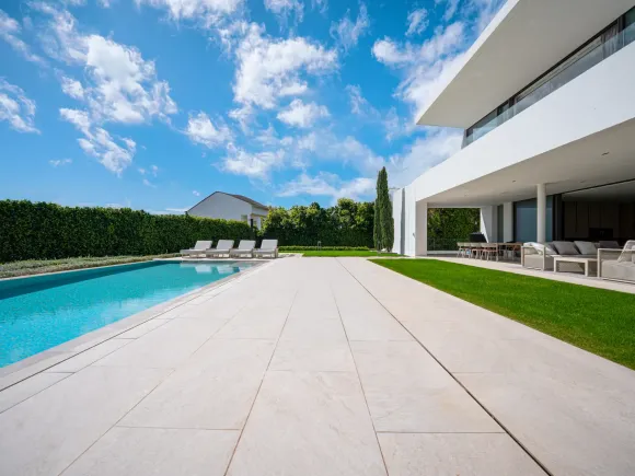Villa for sale in Marbella Golden Mile
