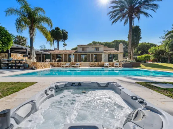 Villa for sale in Marbella