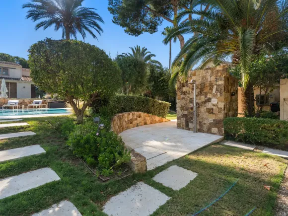 Villa for sale in Marbella