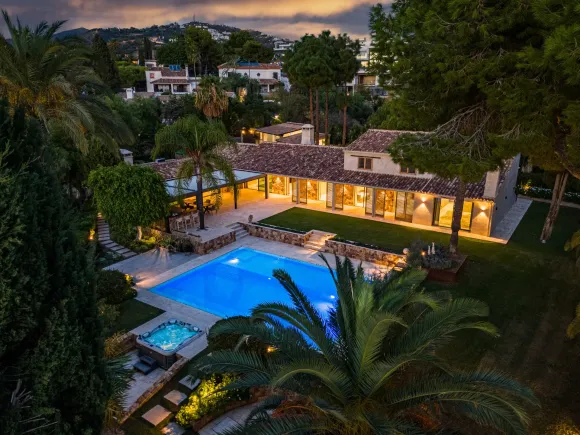 Villa for sale in Marbella