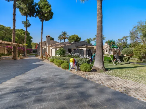 Villa for sale in Marbella