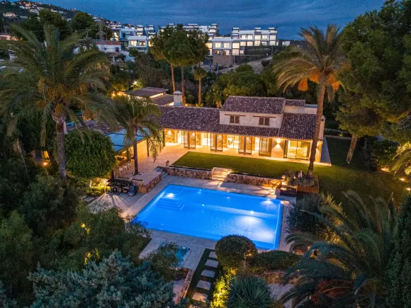Villa for sale in Marbella