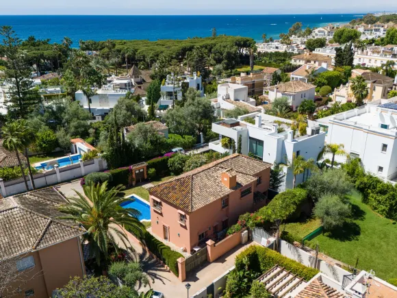 Villa for sale in Casablanca, Marbella