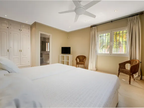 Villa for sale in Casablanca, Marbella