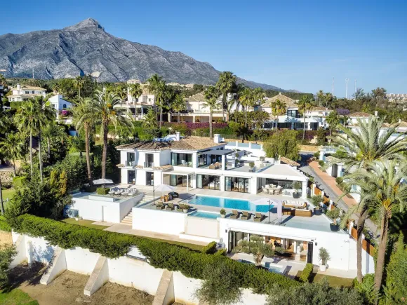 VILLA ELBA