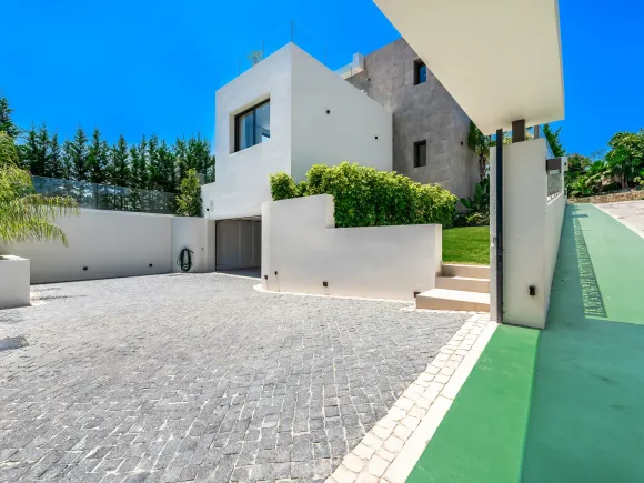 VILLA ELYSIA