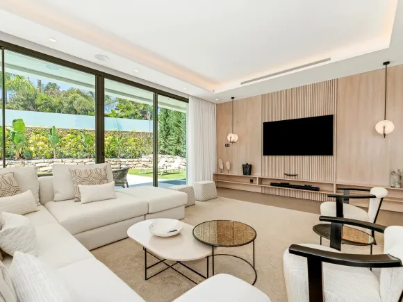 VILLA ELYSIA