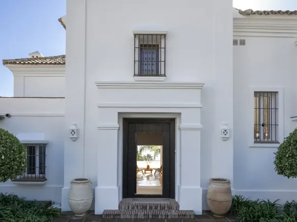 VILLA LOS ALTOS