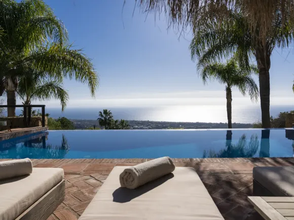 VILLA LOS ALTOS