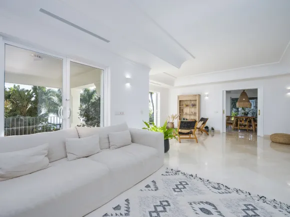 VILLA LOS ALTOS