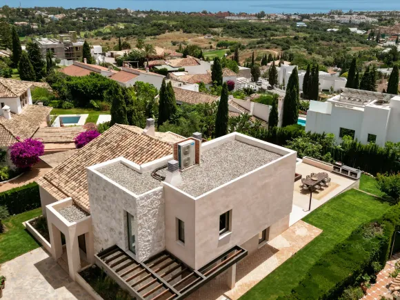 VILLA MINOO