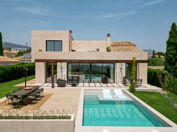 VILLA MINOO