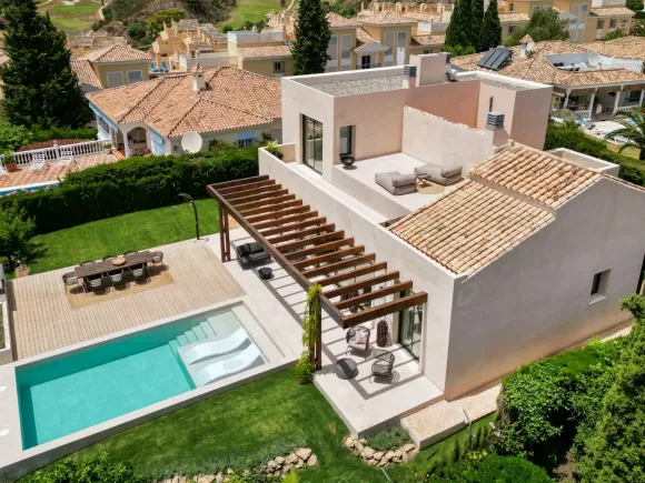 VILLA MINOO