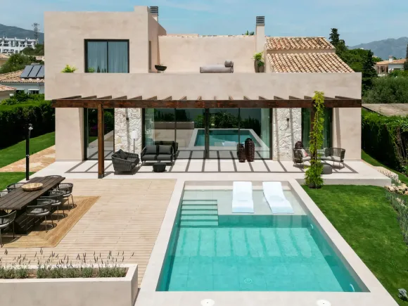 VILLA MINOO