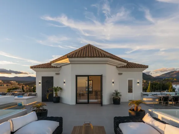 VILLA OLIVIA