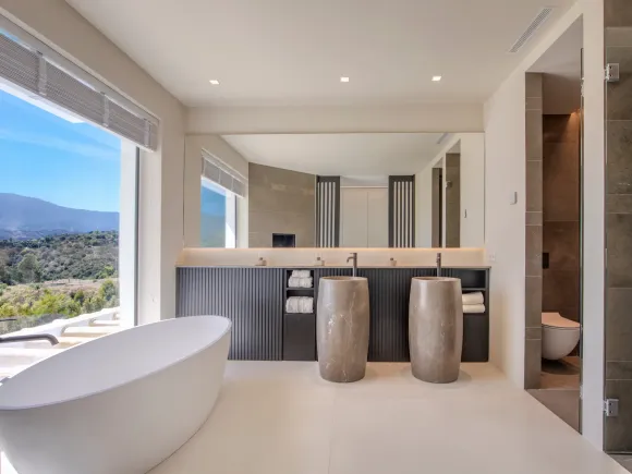 Villa for sale in Nueva Andalucia, Marbella