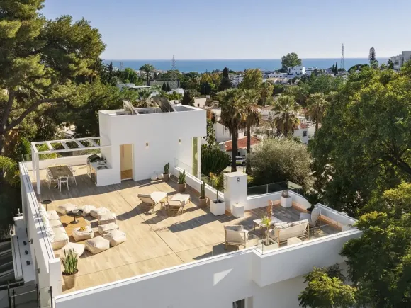Villa for sale in Nueva Andalucia, Marbella