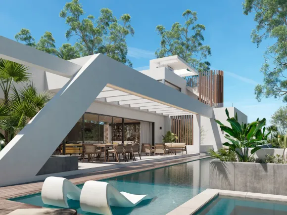 Villa for sale in Nueva Andalucia, Marbella