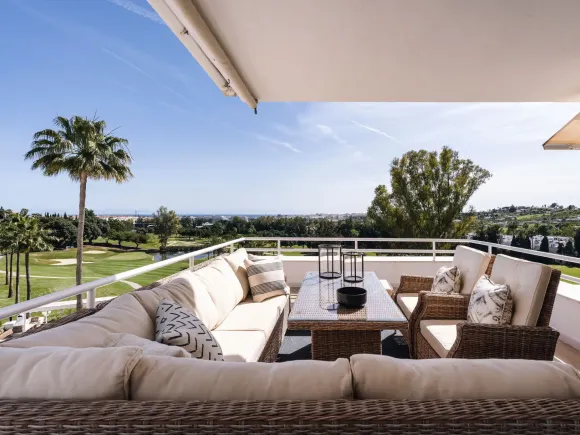 PENTHOUSE ALCORES