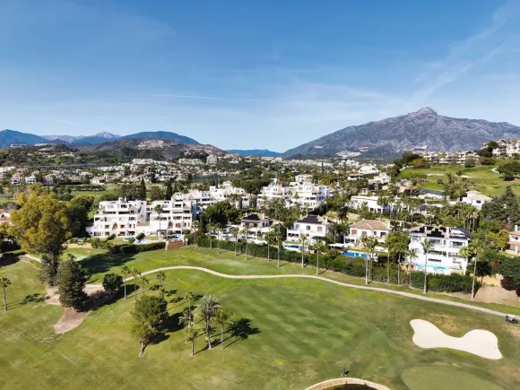 PENTHOUSE ALCORES