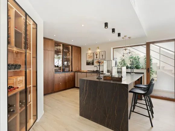 PENTHOUSE ALCORES