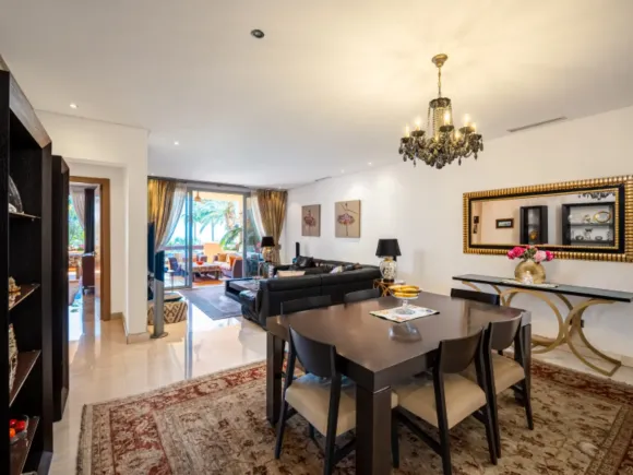 Apartment for sale in Sierra Blanca, Marbella Golden Mile