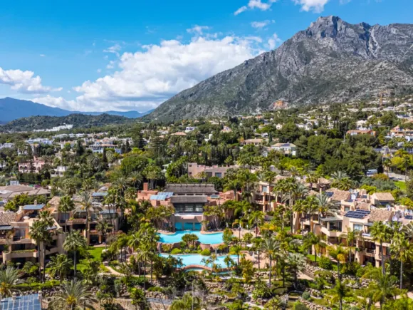 Apartment for sale in Sierra Blanca, Marbella Golden Mile