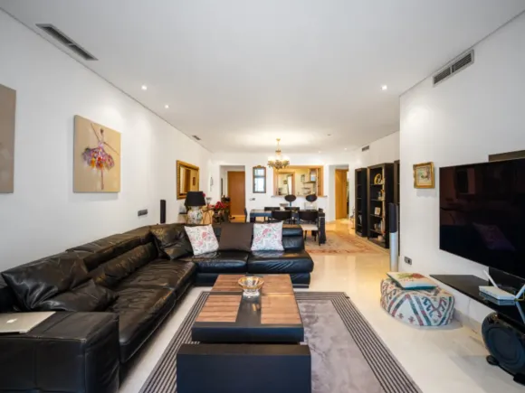 Apartment for sale in Sierra Blanca, Marbella Golden Mile