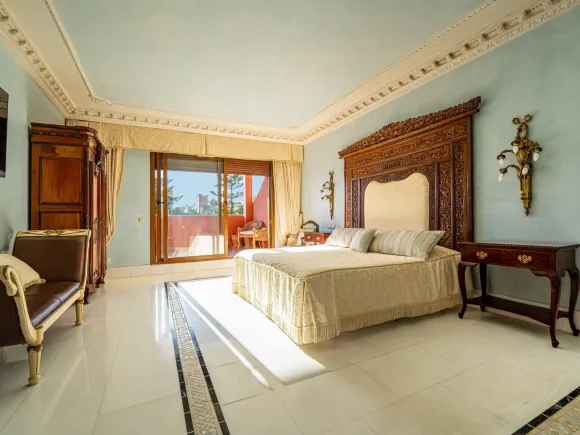 Duplex Penthouse for sale in Guadalmina Baja, San Pedro de Alcantara