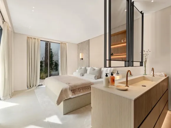Villa for sale in Nueva Andalucia, Marbella