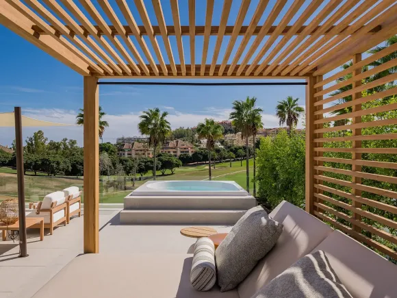 Villa for sale in Nueva Andalucia, Marbella